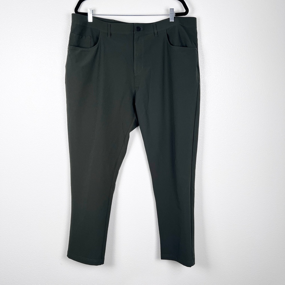 Public Rec Mens Pants Green Sz 42
